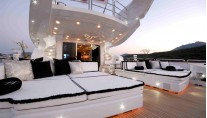 PURE ONE - Aft Sundeck